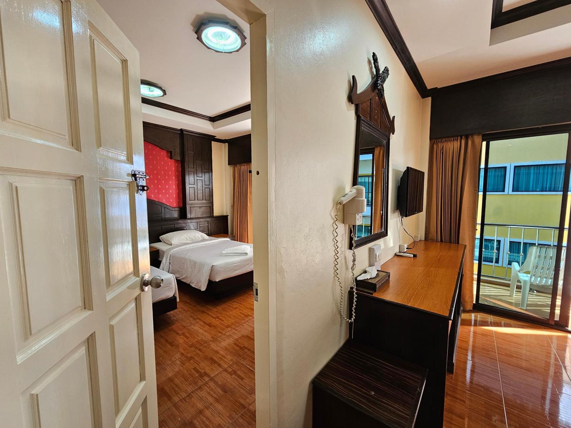 Nanai 2 Residence Patong Phuket Exterior photo